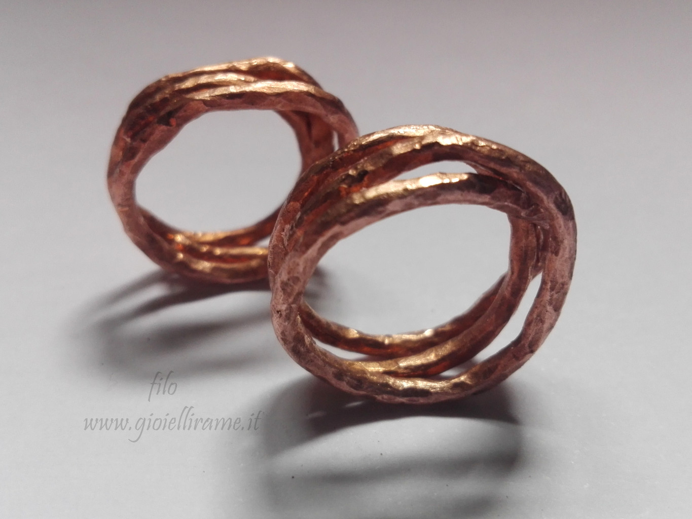 Anello best sale filo rosso