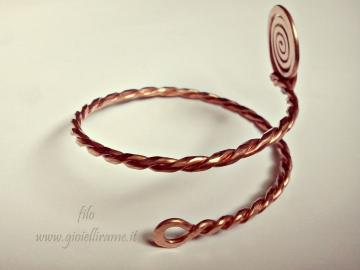 Bracciale artigianale in rame Venti opposti