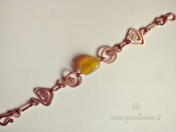 Bracciale in rame artigianale Il Sole al centro con quarzo giallo