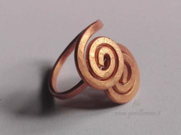 Anello in rame artigianale"Giunone"