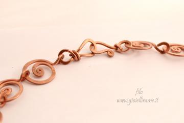 Collana in rame Polaris, la chiusura