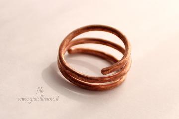 Anello artigianale unisex in filo di rame Dubhe