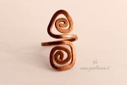 Anello artigianale in rame Geometrie